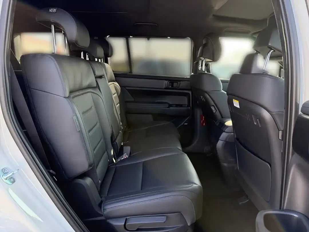 Hyundai SANTA FE - Thumbnail 13