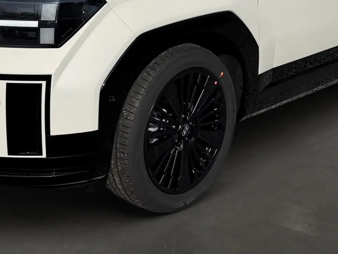 Hyundai SANTA FE - Thumbnail 6