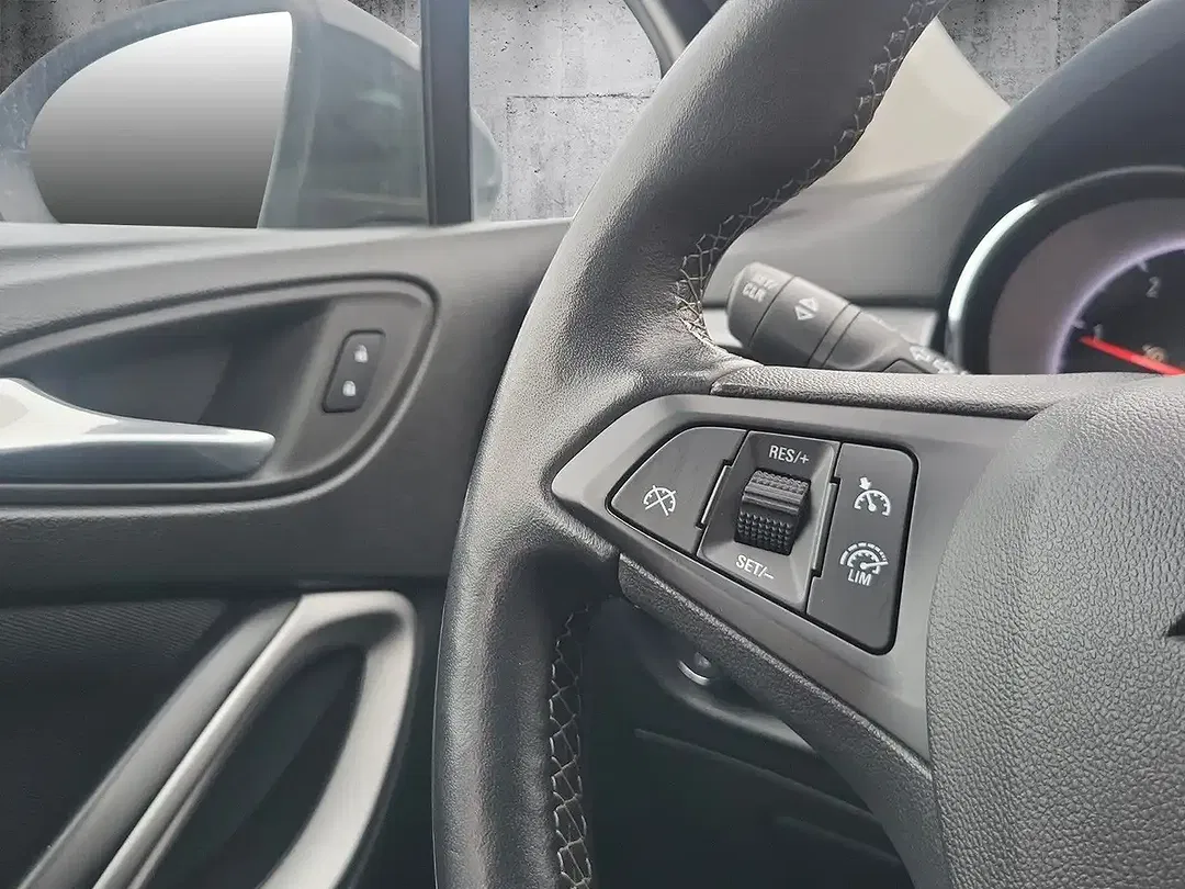 Opel Astra - Thumbnail 12