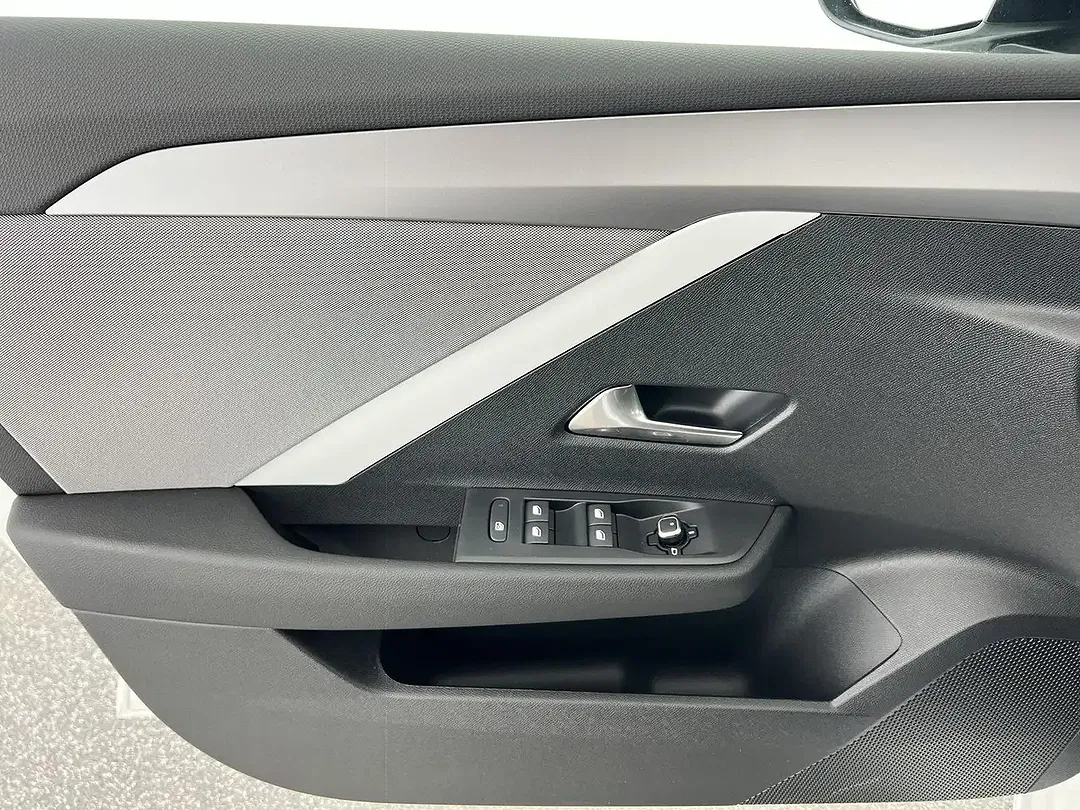 Opel Astra - Thumbnail 10