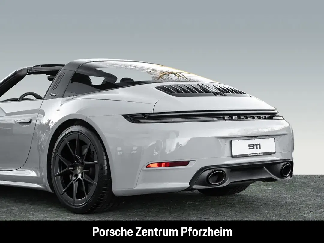 Porsche 992 - Thumbnail 10