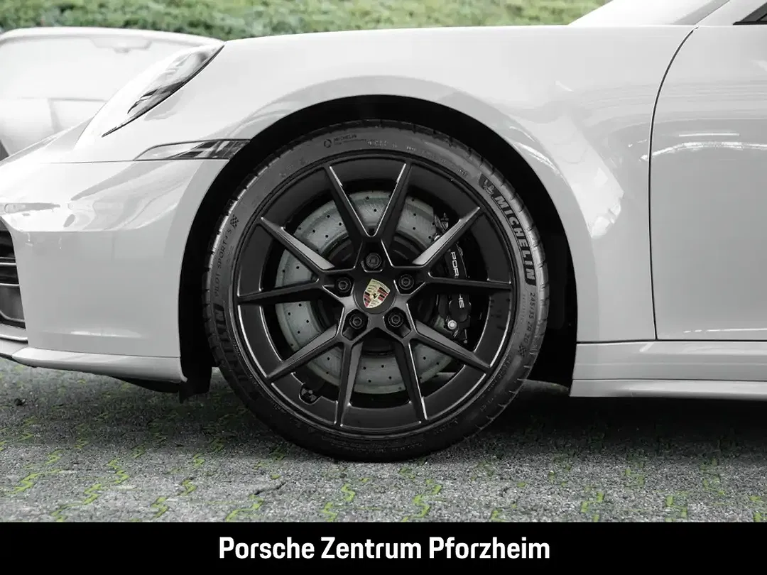 Porsche 992 - Thumbnail 14