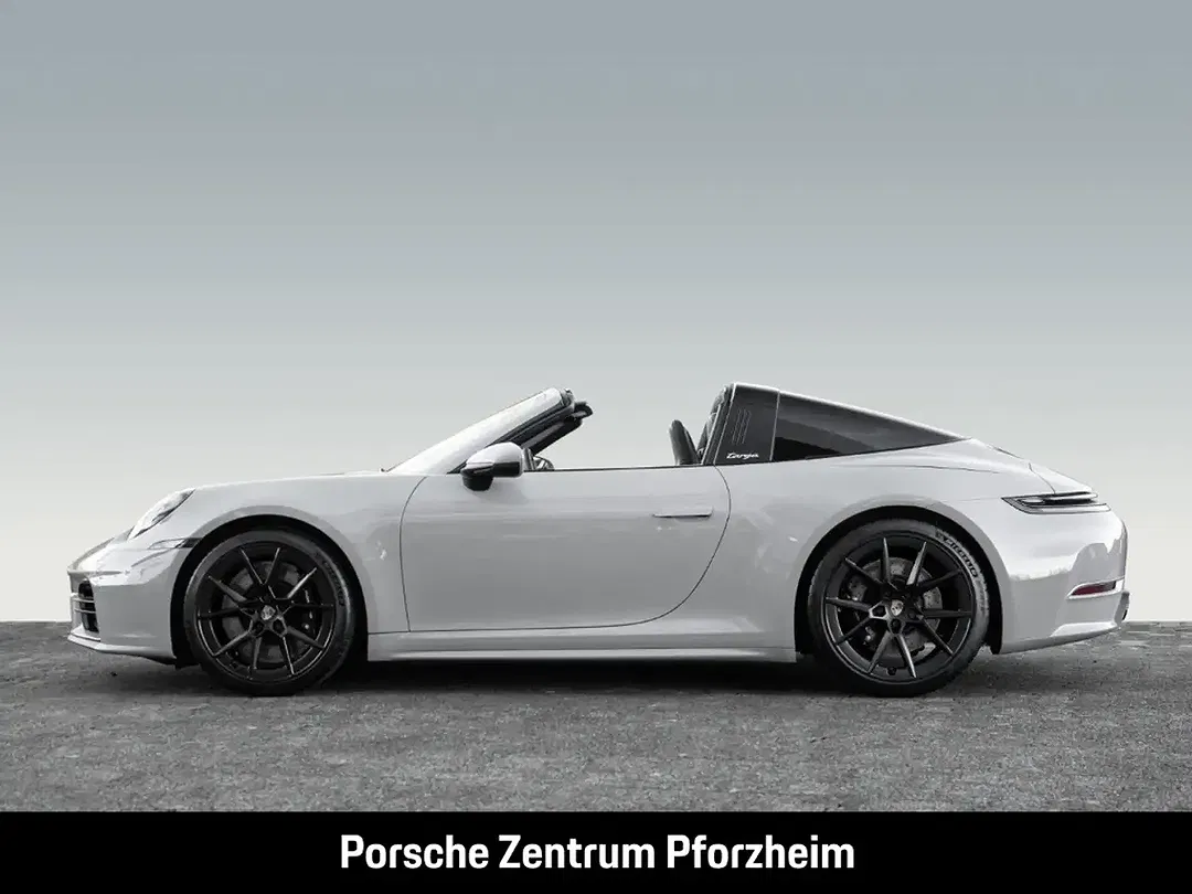 Porsche 992 - Thumbnail 2