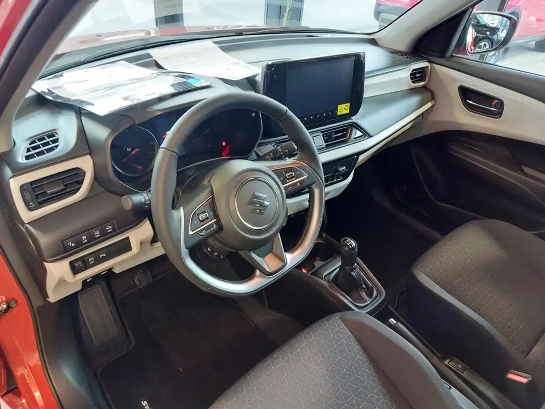 Suzuki Swift - Thumbnail 11