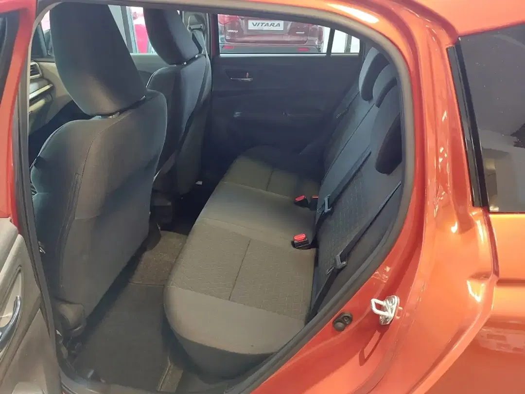Suzuki Swift - Thumbnail 13