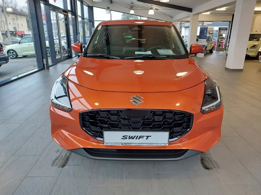 Suzuki Swift - Thumbnail 3