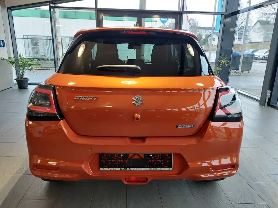 Suzuki Swift - Thumbnail 8