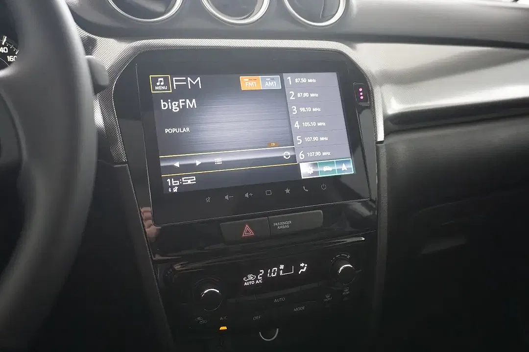 Suzuki Vitara - Thumbnail 11