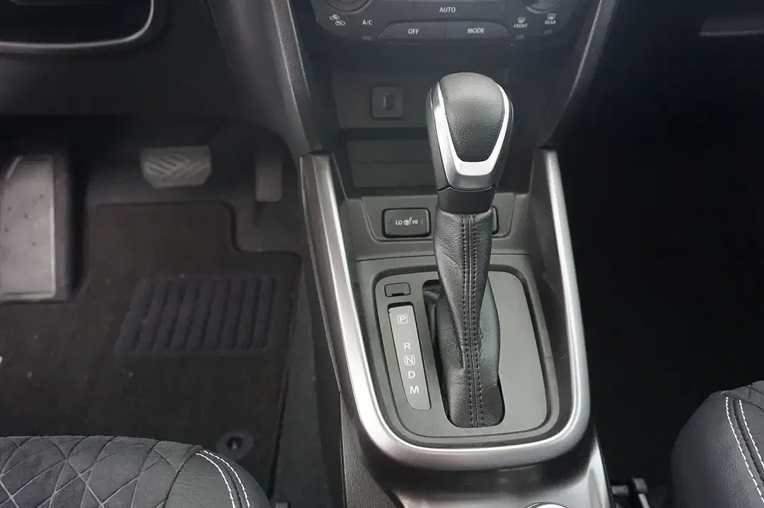 Suzuki Vitara - Thumbnail 12