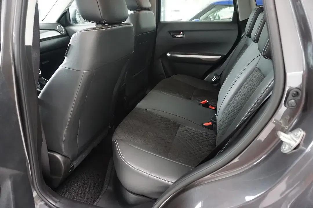 Suzuki Vitara - Thumbnail 16