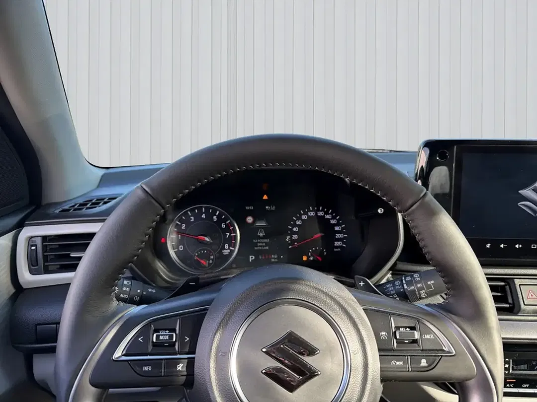 Suzuki Swift - Thumbnail 12