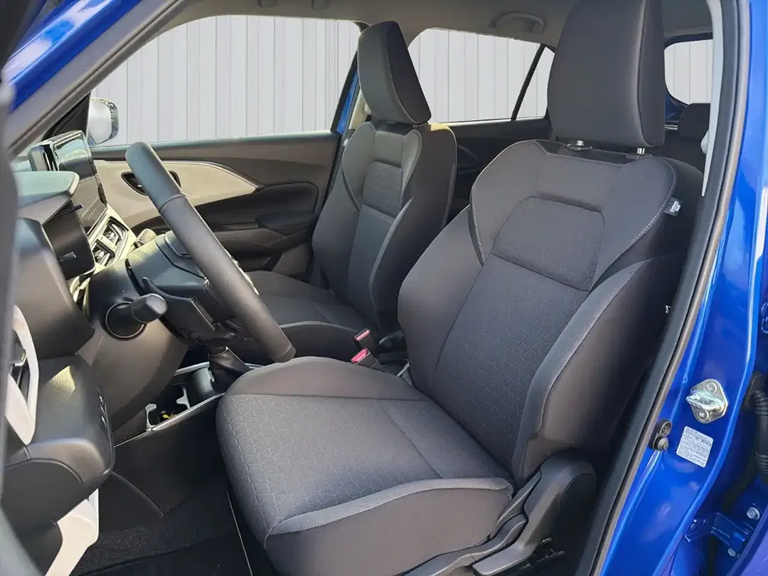 Suzuki Swift - Thumbnail 8