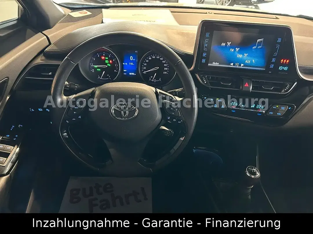 Toyota C-HR - Thumbnail 12