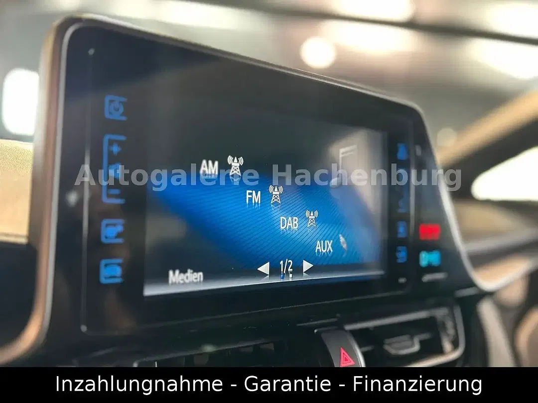 Toyota C-HR - Thumbnail 14