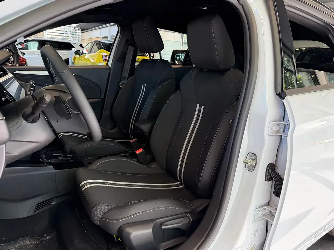 Opel Corsa - Thumbnail 13
