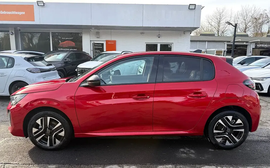 Peugeot 208 - Thumbnail 5