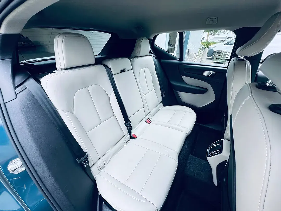 Volvo XC40 - Thumbnail 13