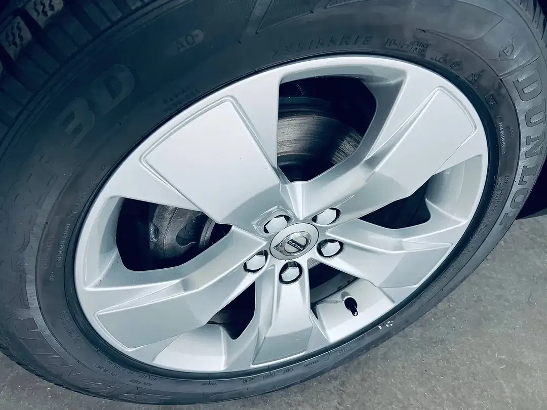 Volvo XC40 - Thumbnail 8