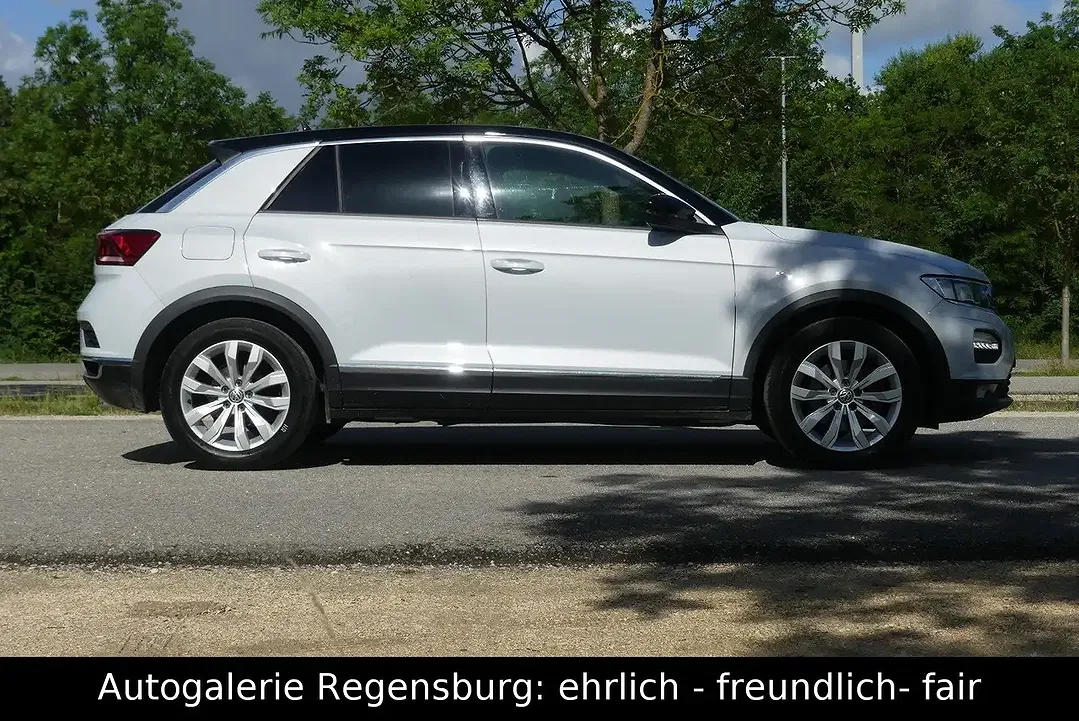 Volkswagen T-Roc - Thumbnail 4