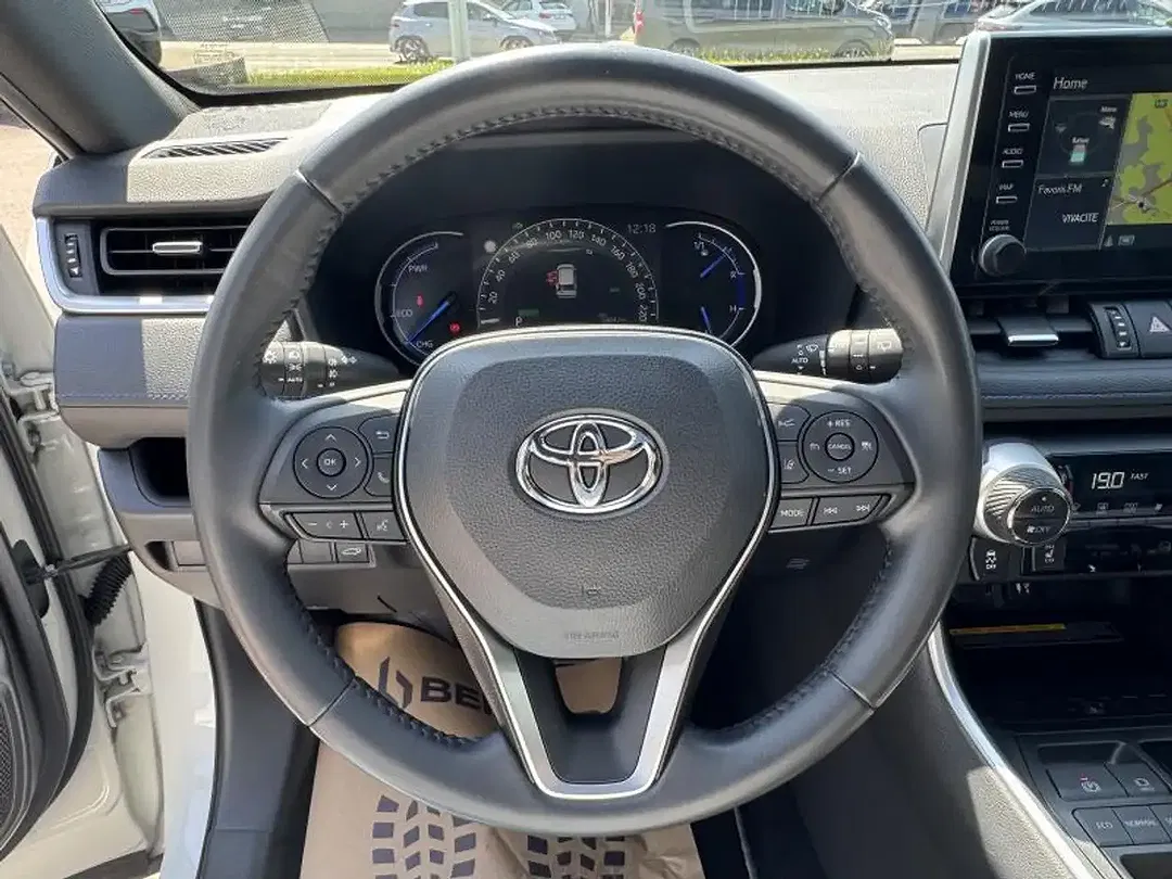 Toyota RAV 4 - Thumbnail 7