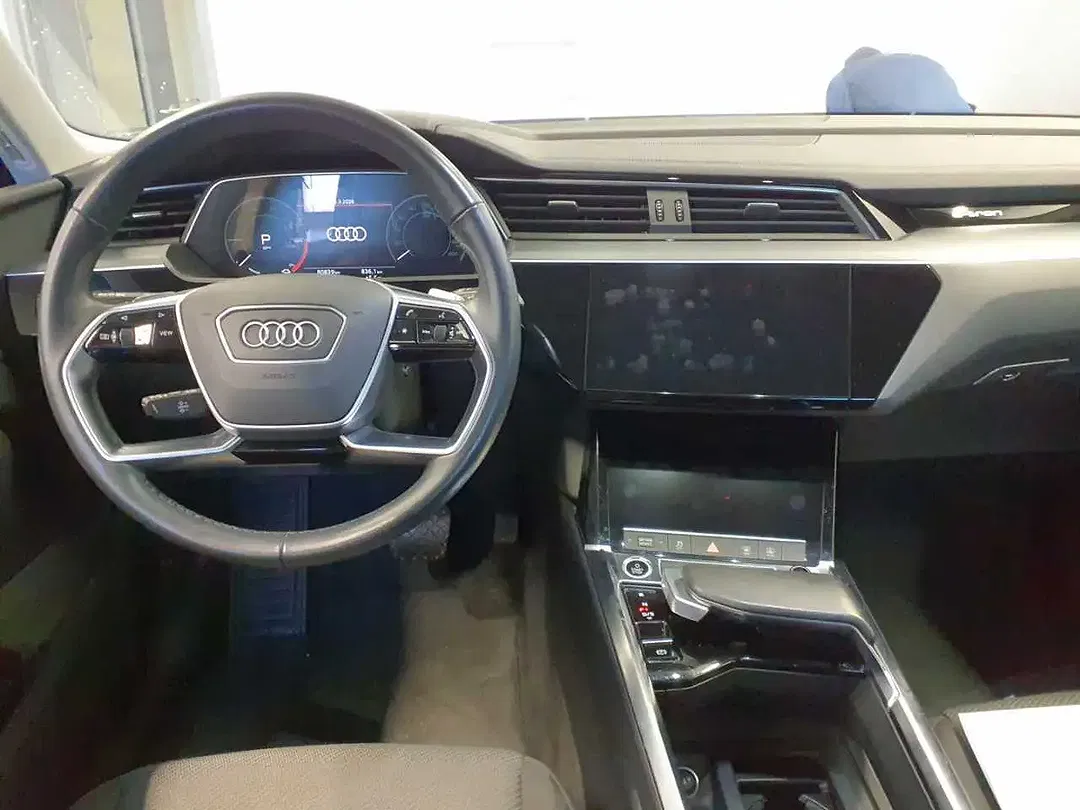 Audi Q8 e-tron - Thumbnail 7