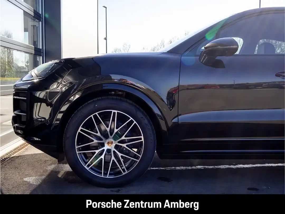 Porsche Cayenne - Thumbnail 12