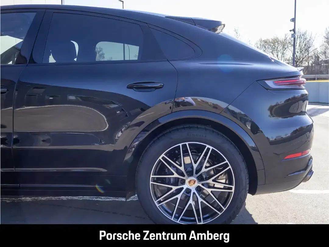Porsche Cayenne - Thumbnail 13