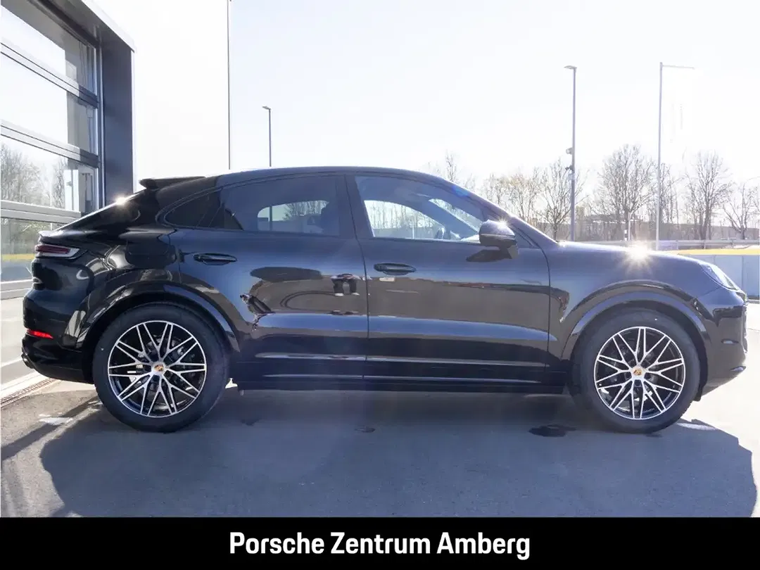 Porsche Cayenne - Thumbnail 5