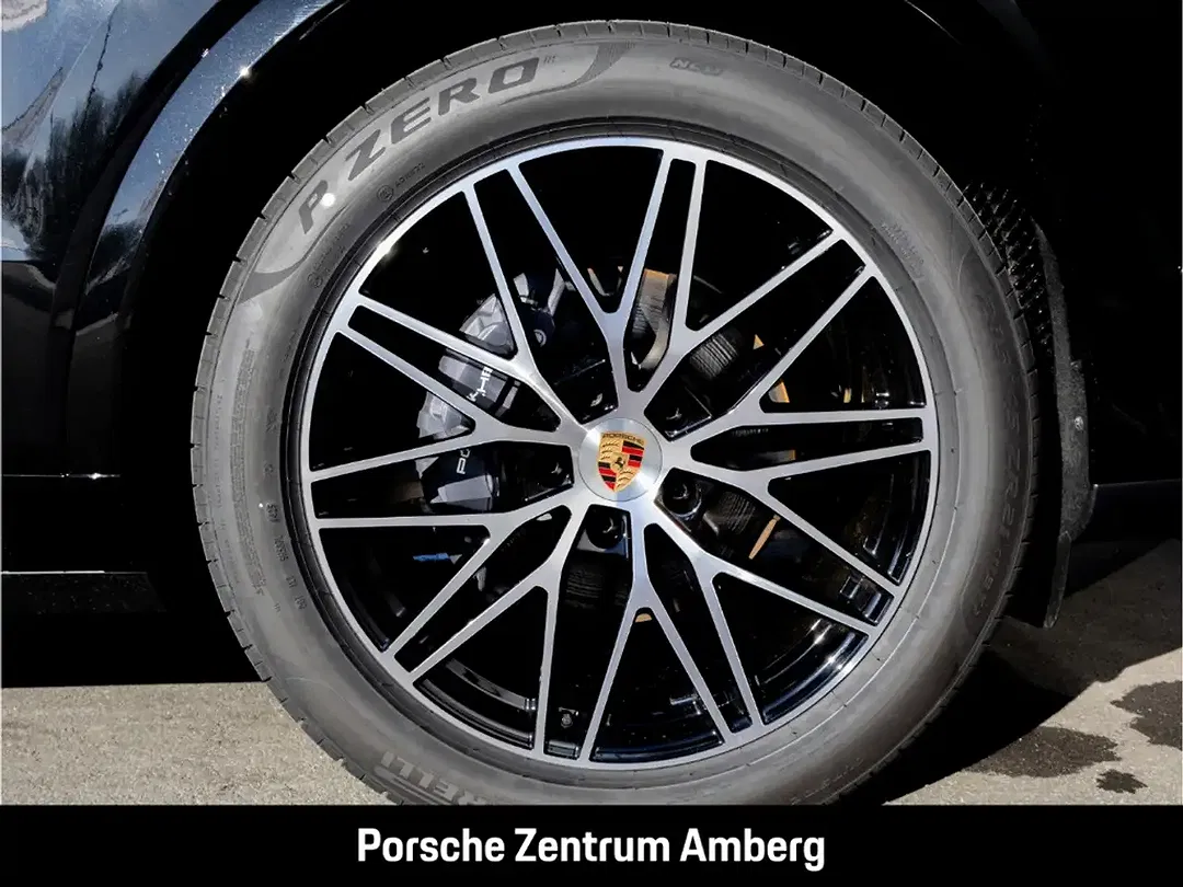 Porsche Cayenne - Thumbnail 9