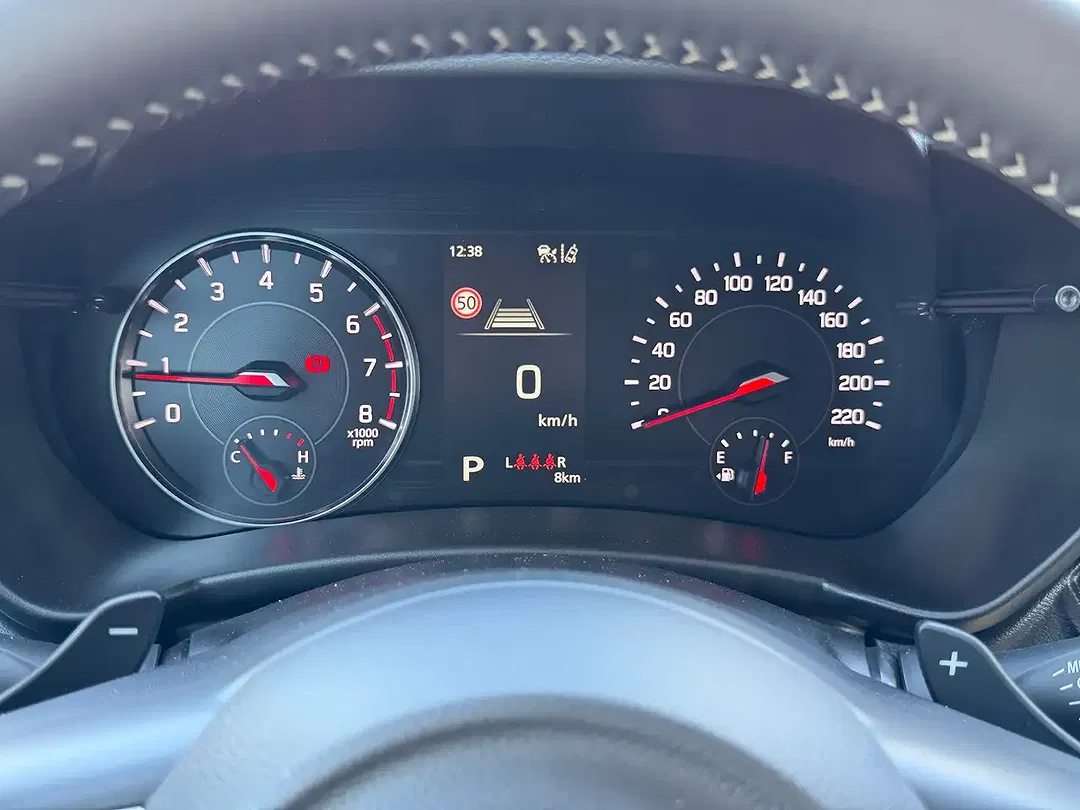 Suzuki Swift - Thumbnail 11