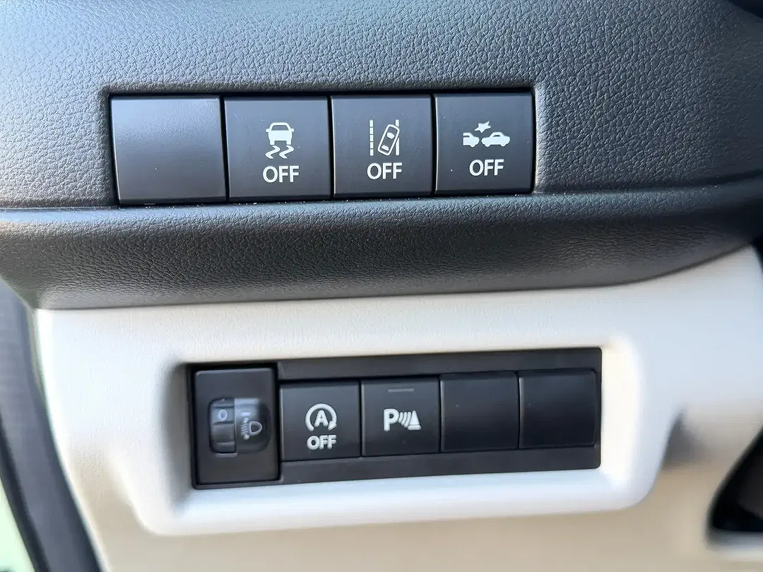 Suzuki Swift - Thumbnail 15