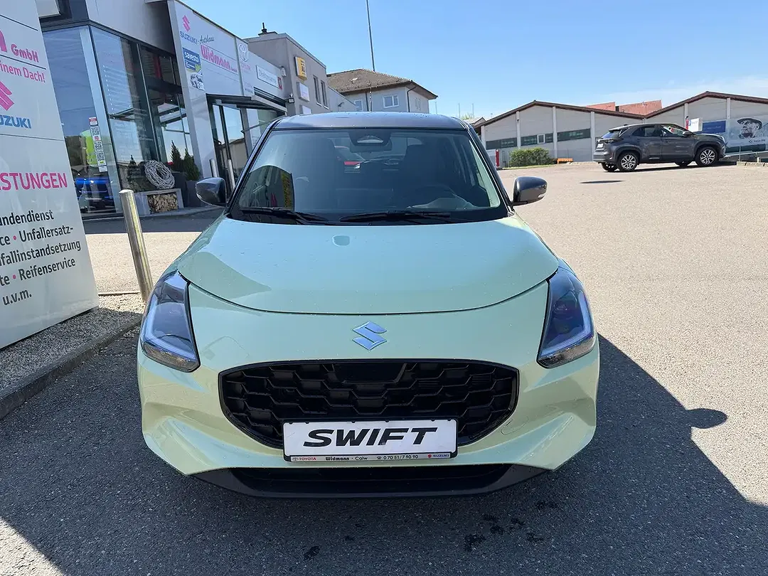 Suzuki Swift - Thumbnail 5