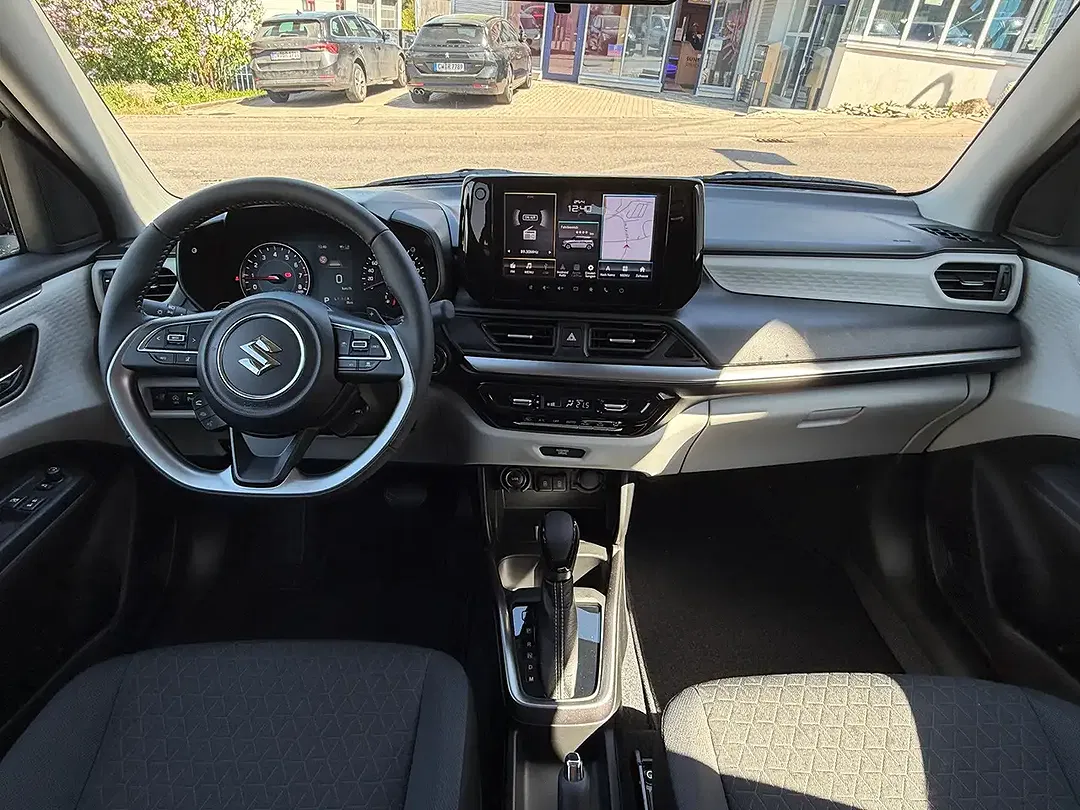 Suzuki Swift - Thumbnail 8