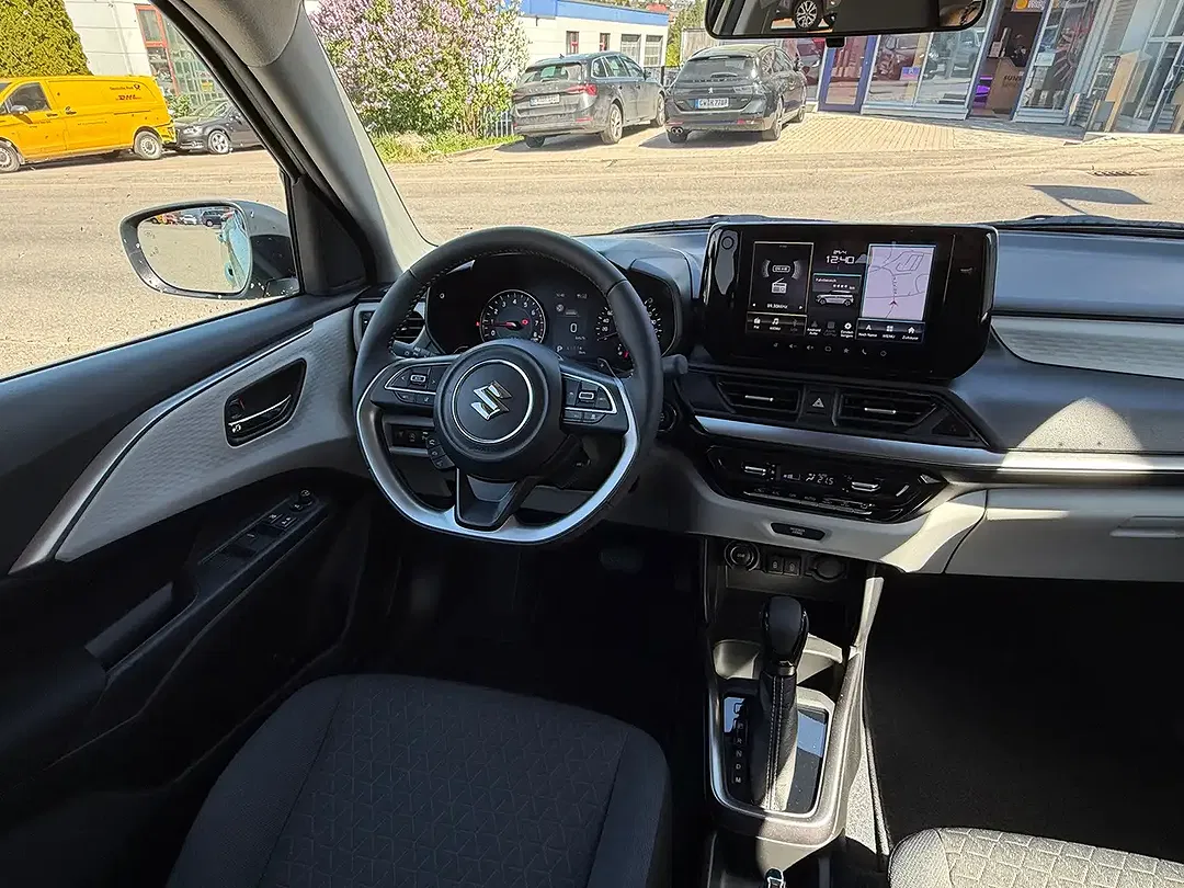 Suzuki Swift - Thumbnail 9