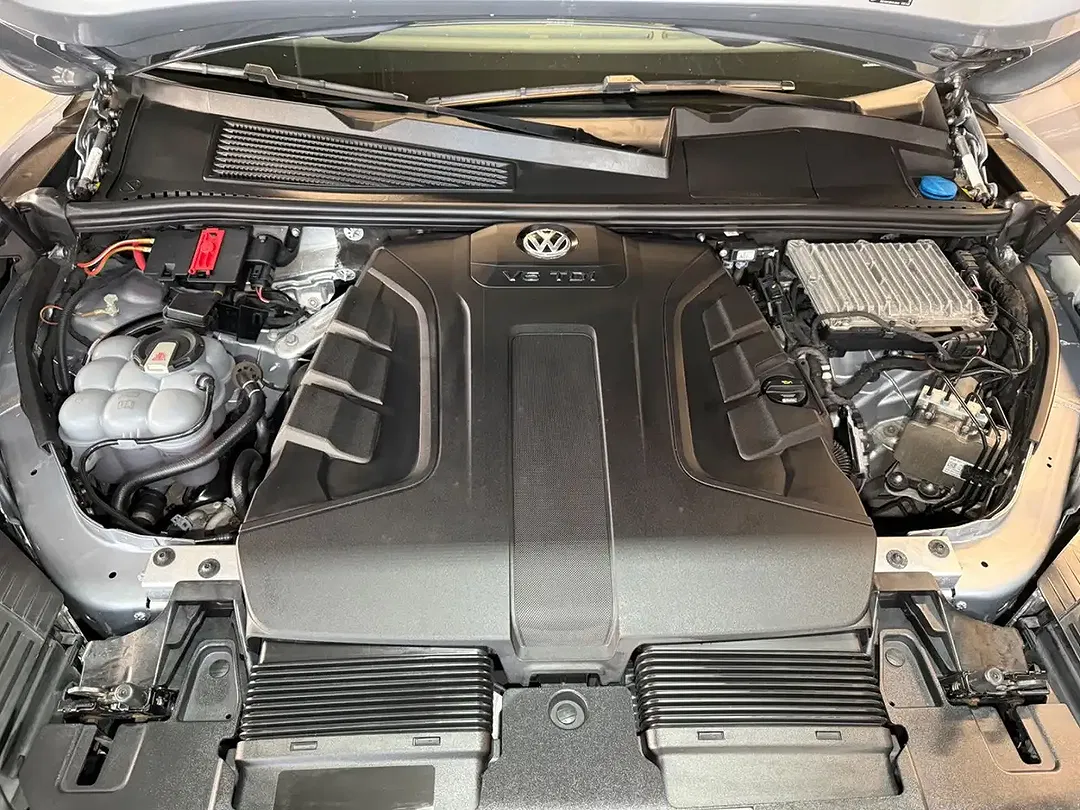 Volkswagen Touareg - Thumbnail 18