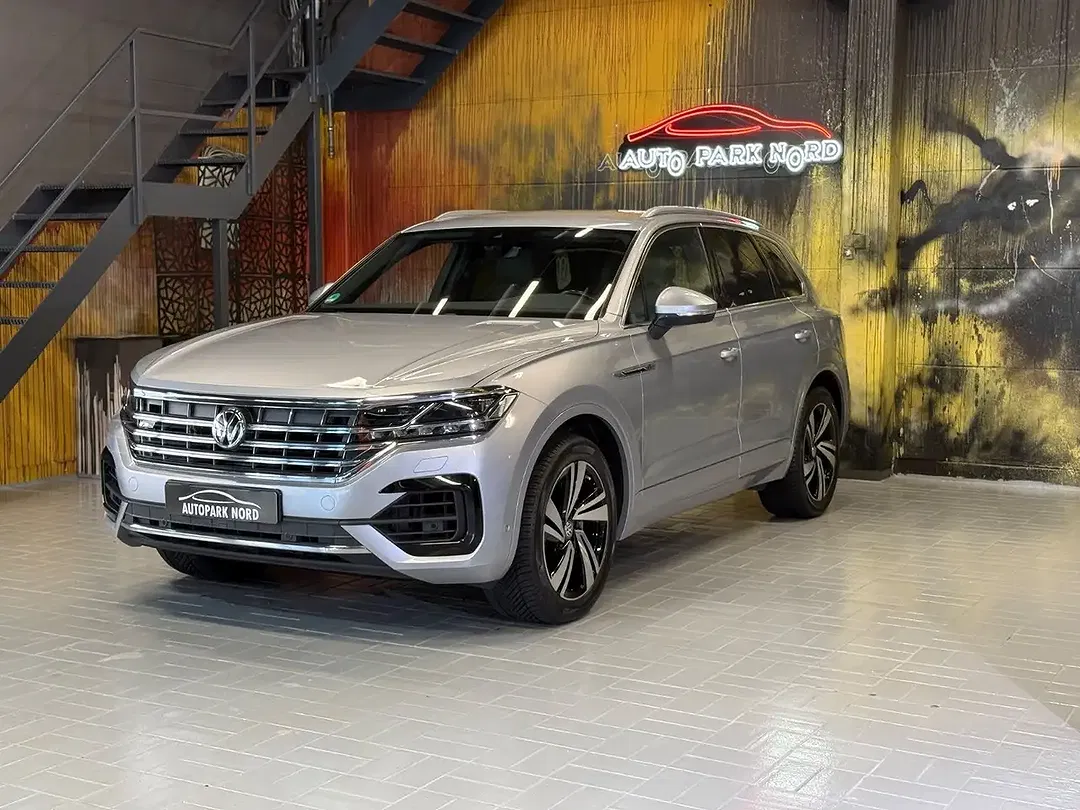 Volkswagen Touareg - Thumbnail 3