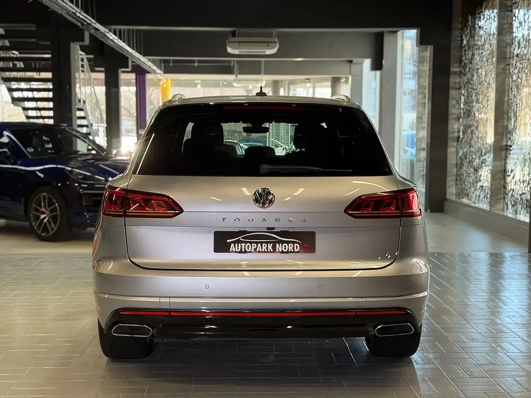 Volkswagen Touareg - Thumbnail 6