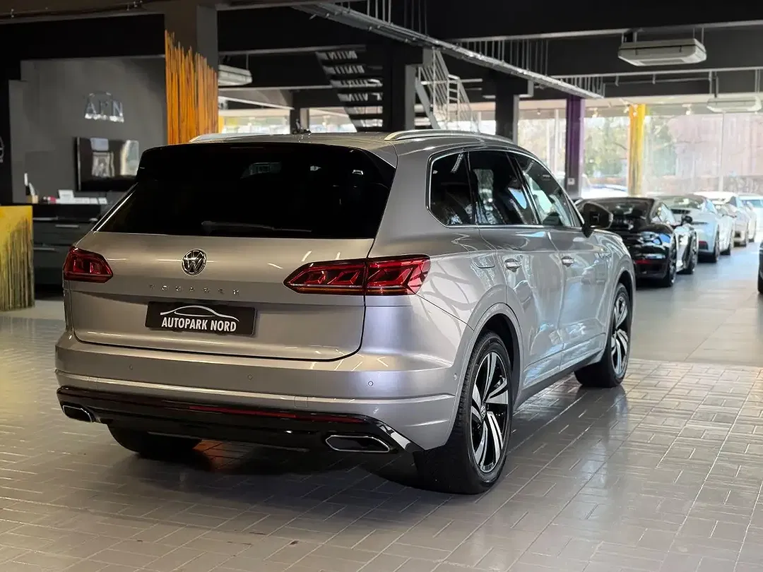 Volkswagen Touareg - Thumbnail 7
