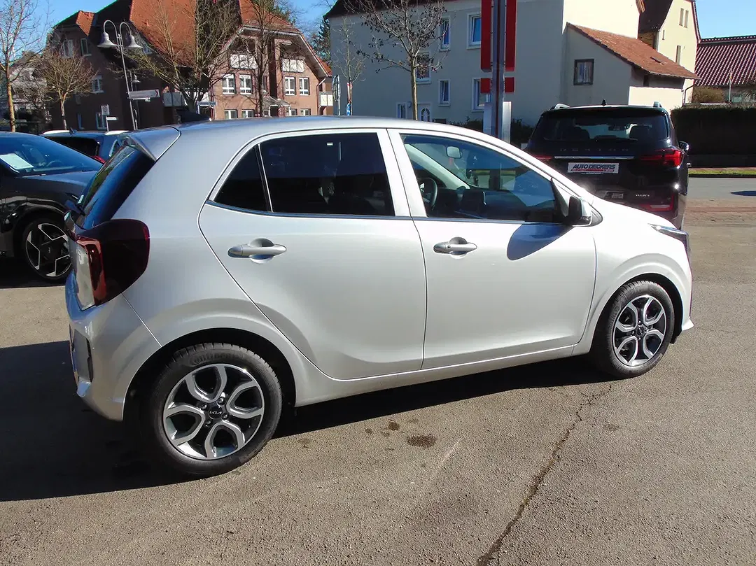 Kia Picanto - Thumbnail 5