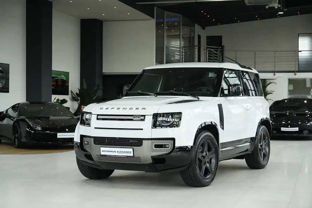 Land Rover Defender 110
