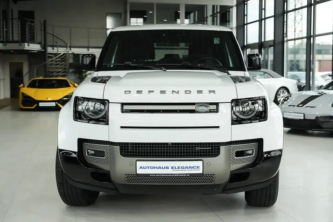 Land Rover Defender - Thumbnail 4
