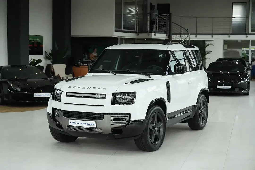 Land Rover Defender - Thumbnail 6