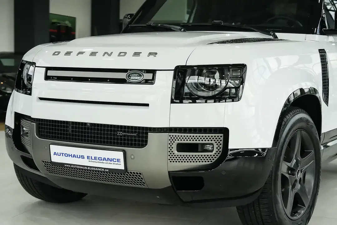 Land Rover Defender - Thumbnail 9