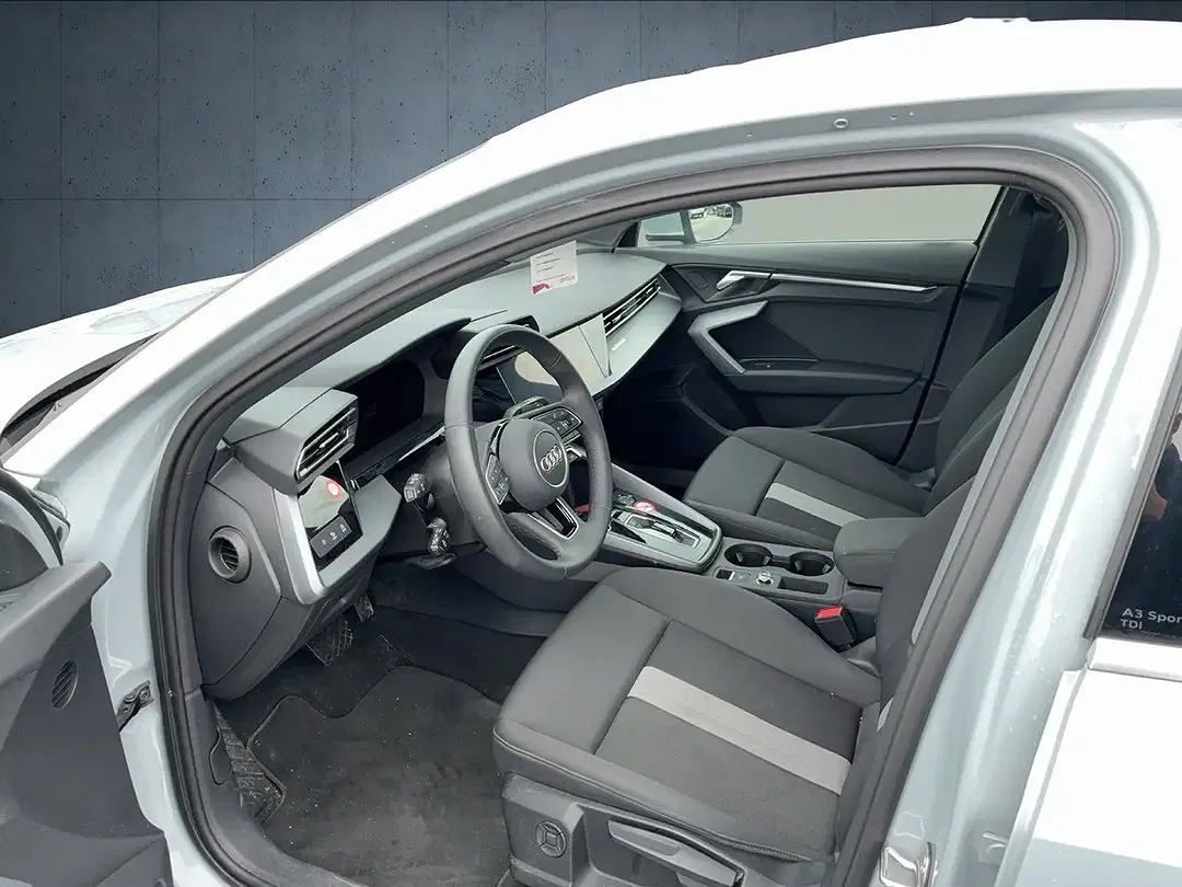 Audi A3 - Thumbnail 9