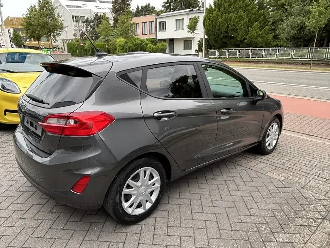 Ford Fiesta - Thumbnail 2