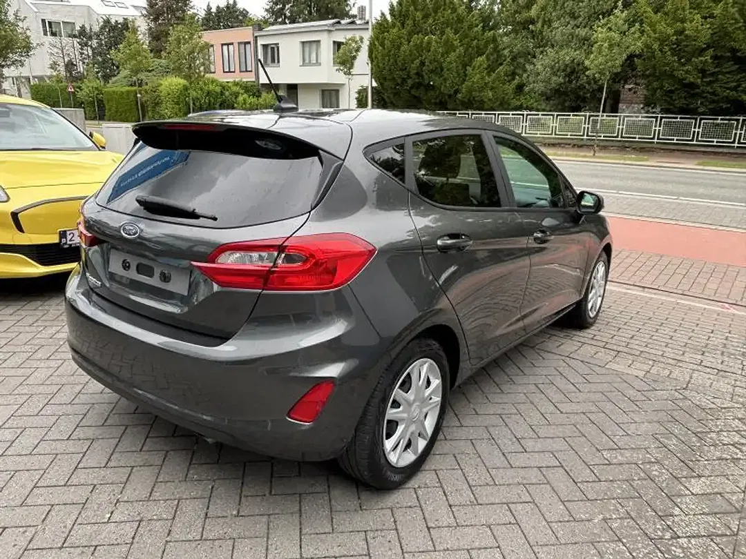 Ford Fiesta - Thumbnail 3