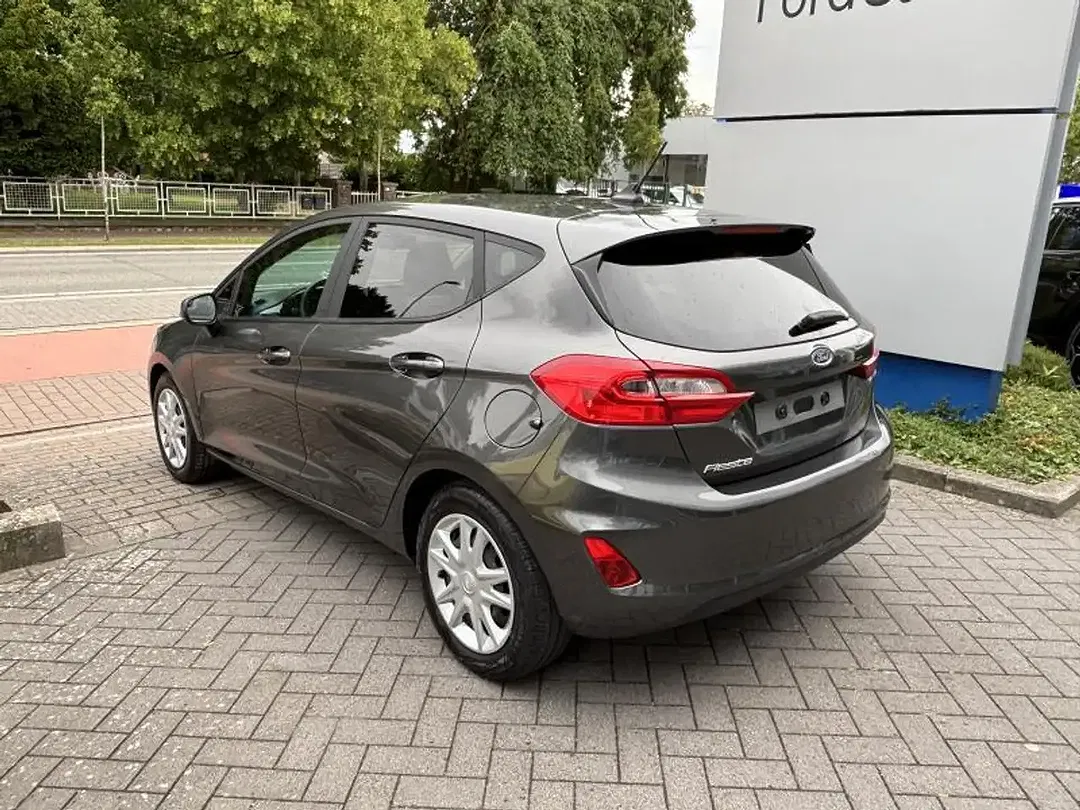 Ford Fiesta - Thumbnail 5