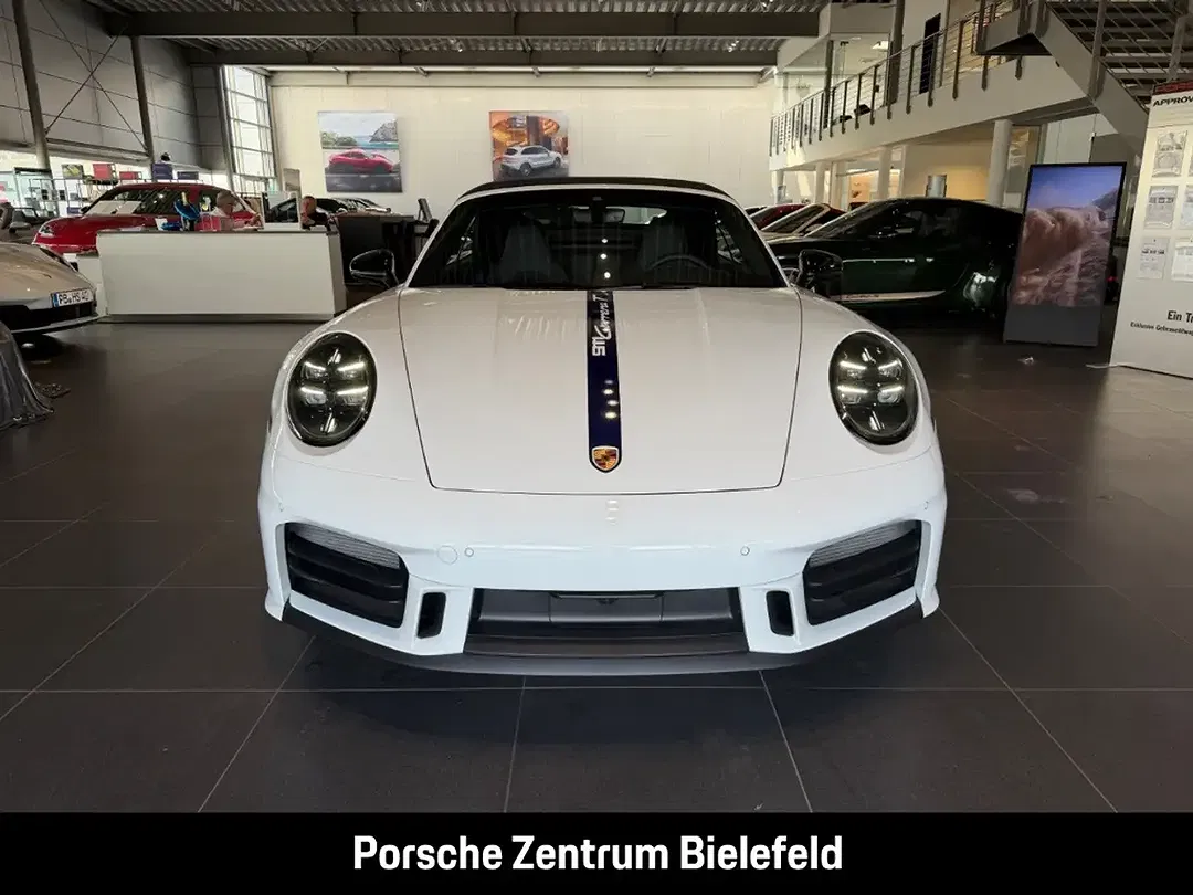 Porsche 992 - Thumbnail 4