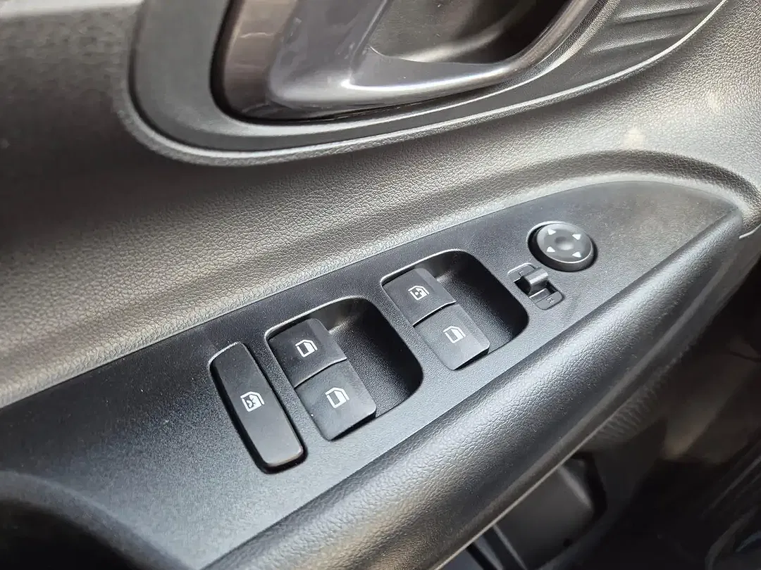 Hyundai i20 - Thumbnail 13