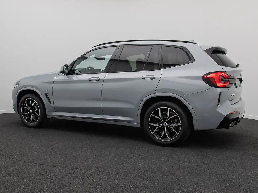 BMW X3 - Thumbnail 10